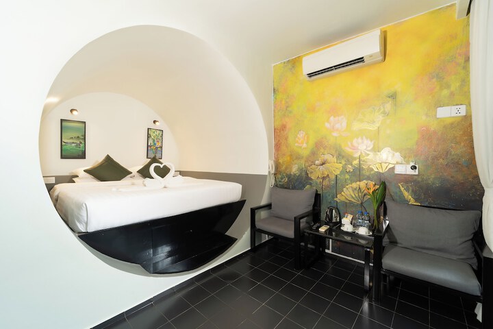 Room 14 of 131