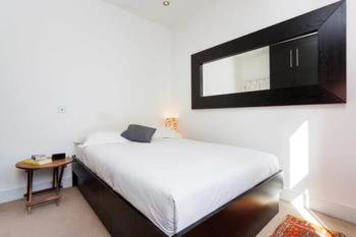 Room 15 of 22