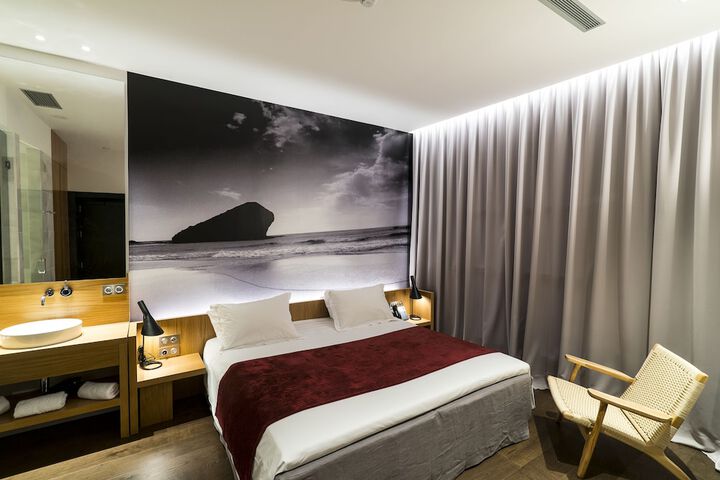 Room 9 of 72