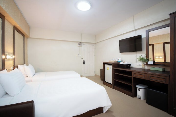 Room 11 of 67