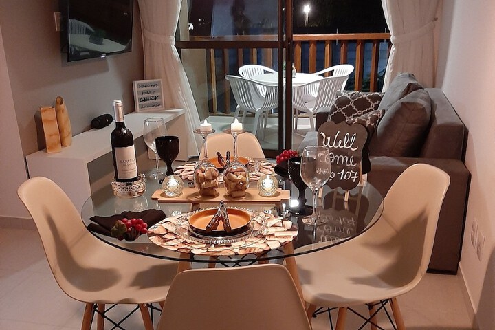Dining 30 of 42