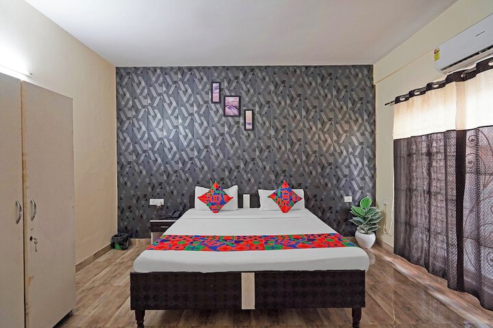 Room 15 of 32