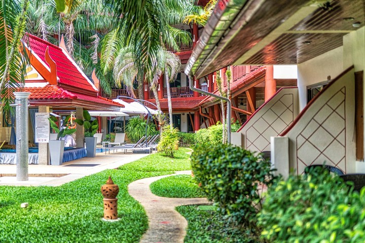 Hotel Exterior 151 of 164