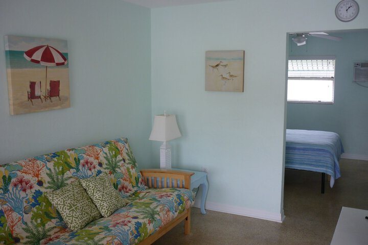 Room 6 of 42