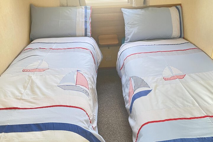 Room 3 of 43