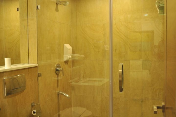 Clean Restrooms
