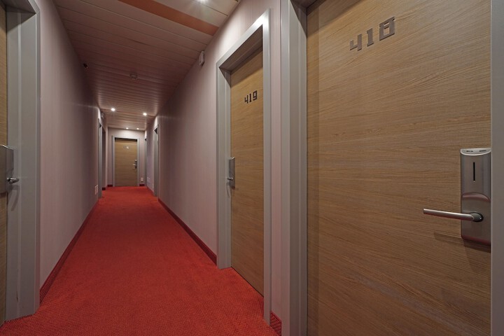 Ballroom/Hall 53 of 68