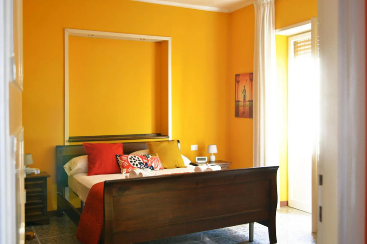 Room 2 of 12