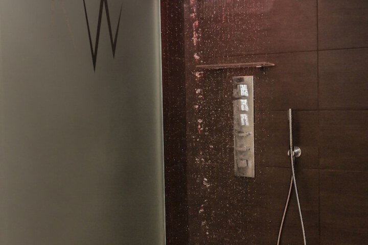Room 33 of 63