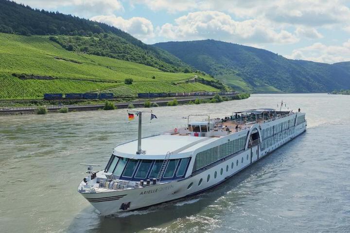 Arielle Queen Flusskreuzfahrtschiff