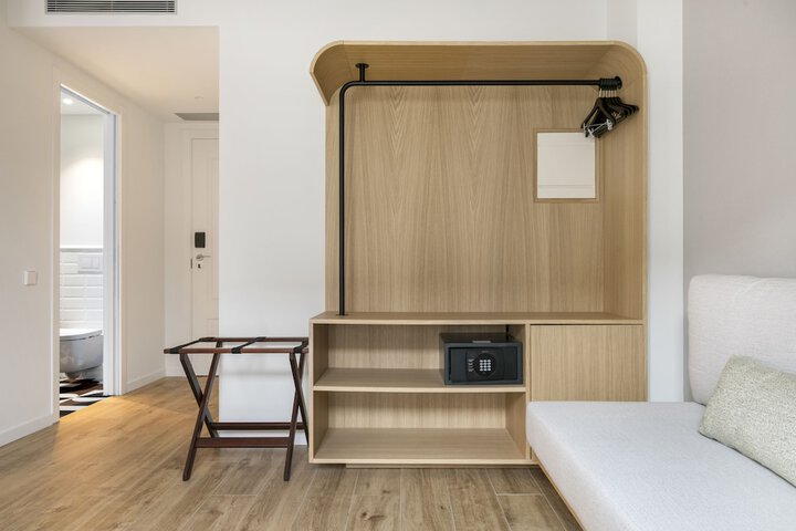 Room 21 of 108