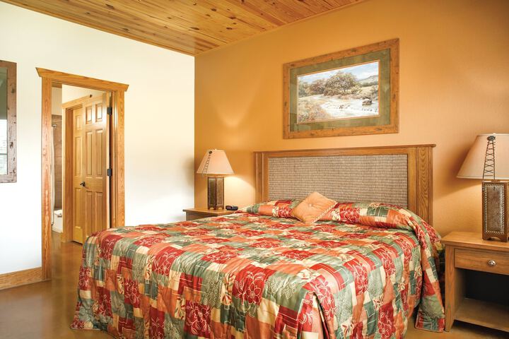 Room 5 of 38