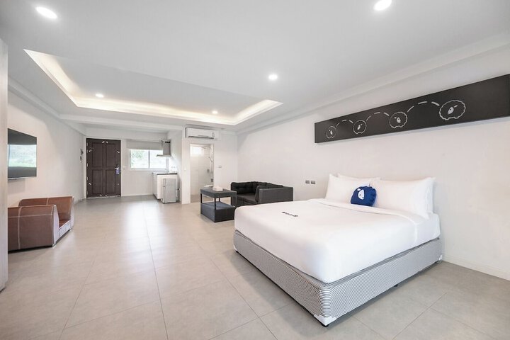 Room 25 of 64