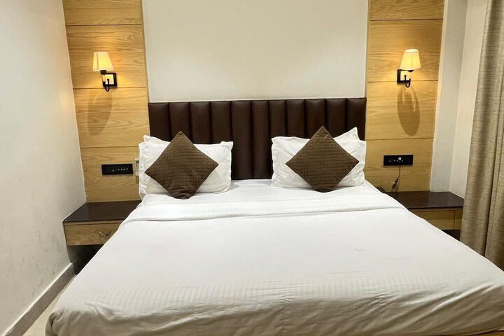 Room 67 of 136