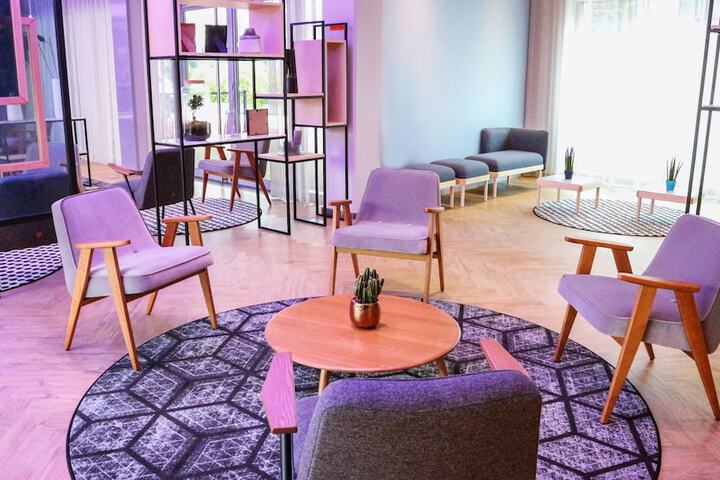 Guest Lobby