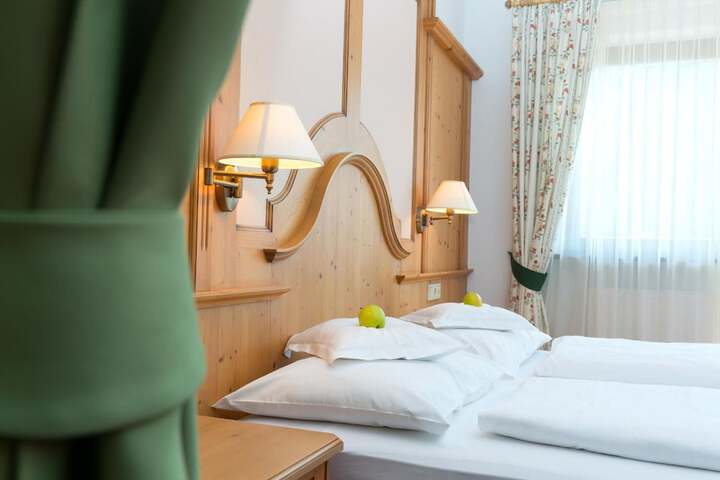 Room 15 of 57