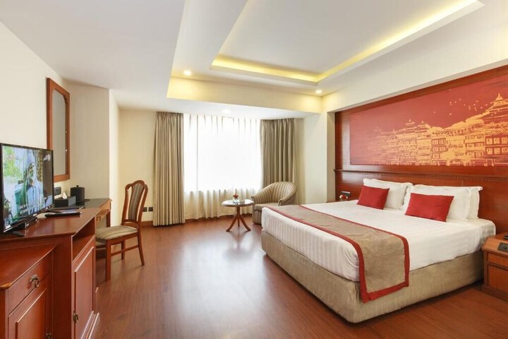 Room 8 of 30