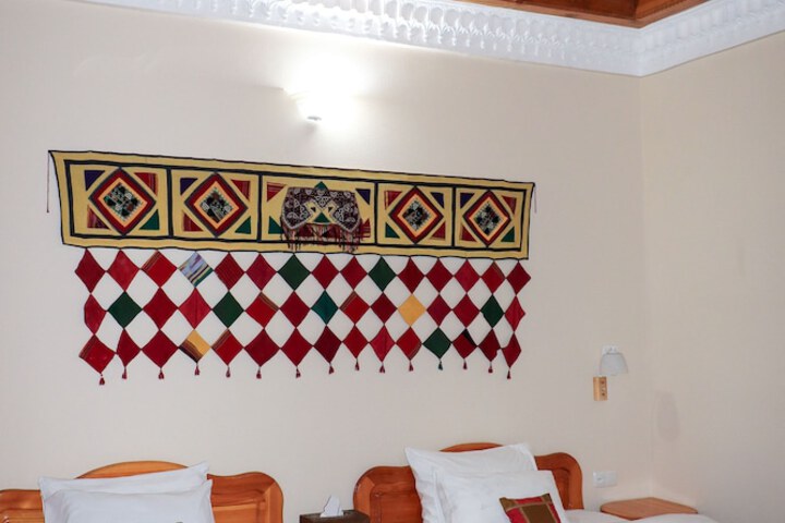 Room 12 of 25