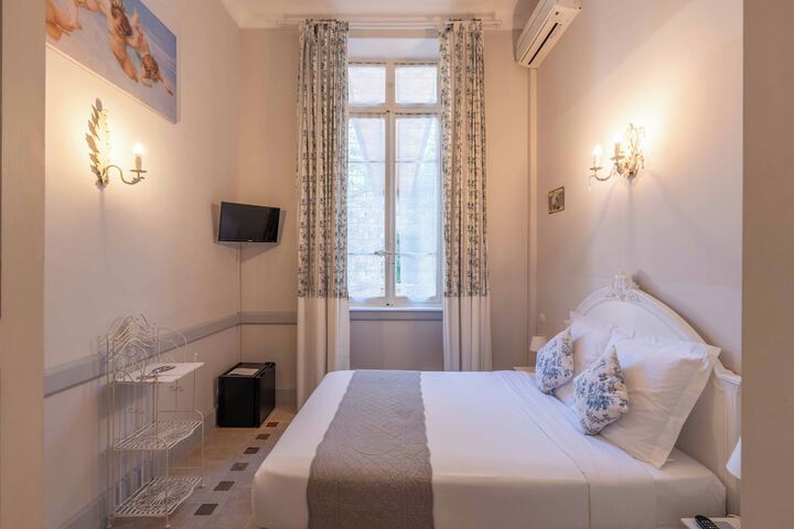 Room 20 of 80