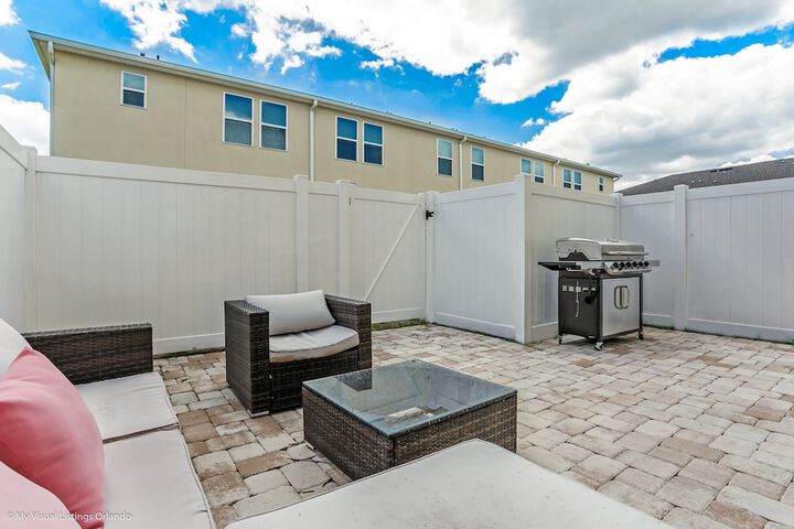 Terrace/Patio 33 of 47