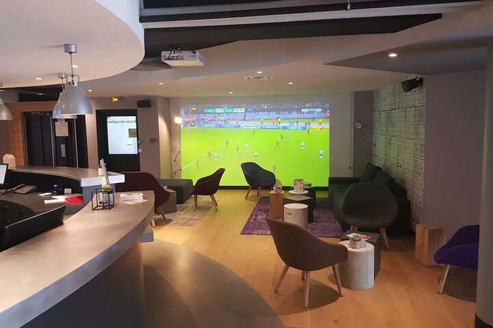 Lobby Entry