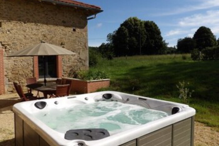 Exterior of Charmante Fermette et Spa Privatif