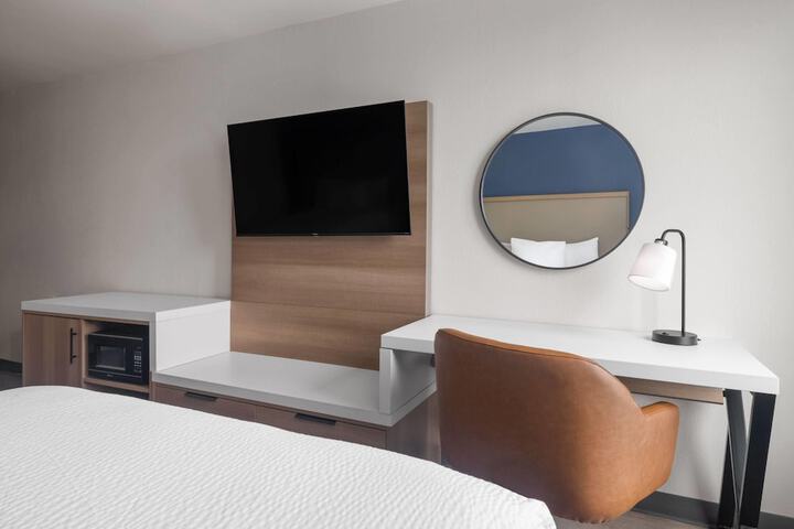 Room 5 of 27