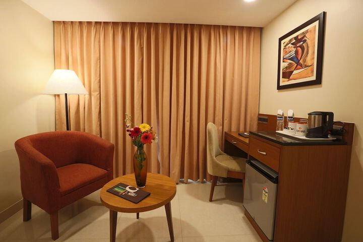 Room 16 of 36