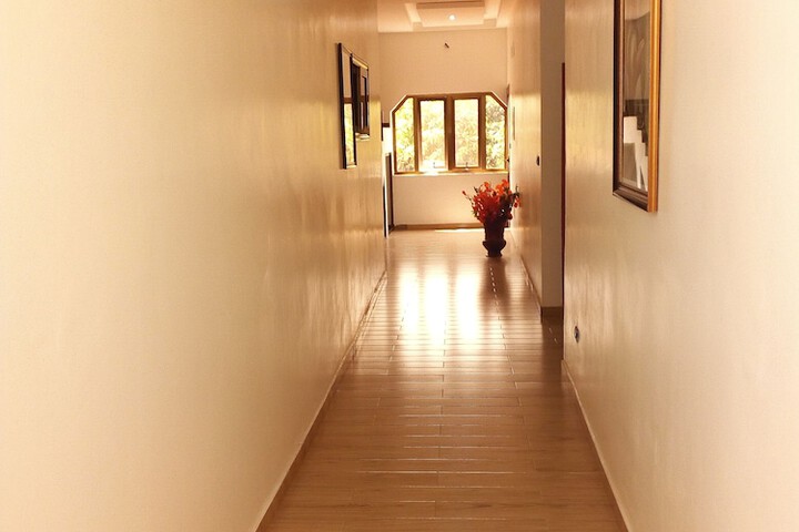 Ballroom/Hall 50 of 56