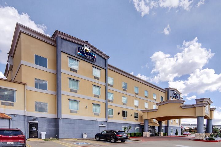 Hotel 26 of 28