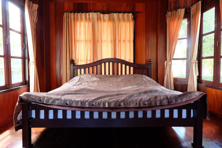 Room 16 of 49