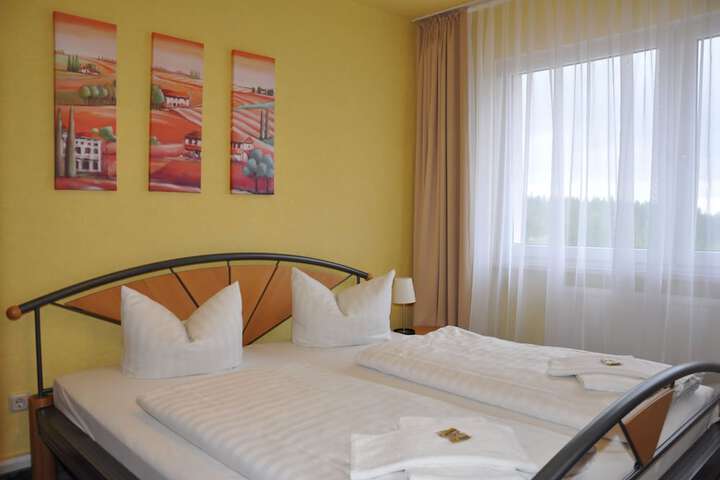 Room 7 of 24