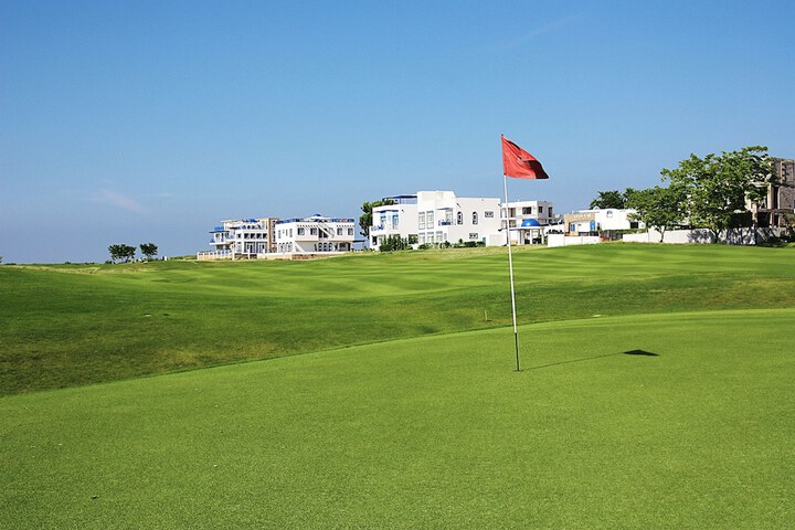Golf 102 of 161