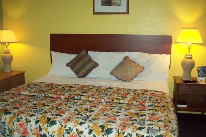 Room 21 of 40