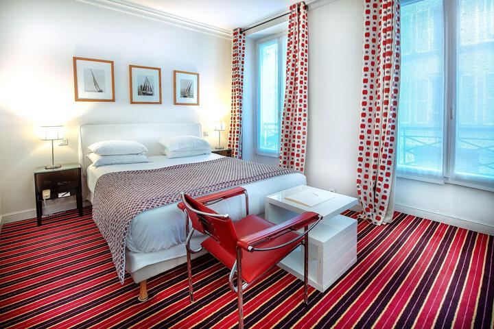 Room 61 of 76