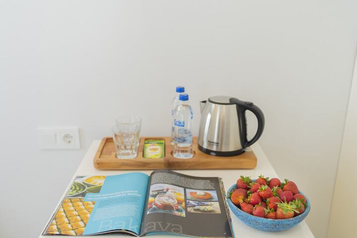 Breakfast/Coffee Service 28 of 43