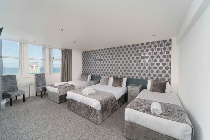 Room 25 of 105