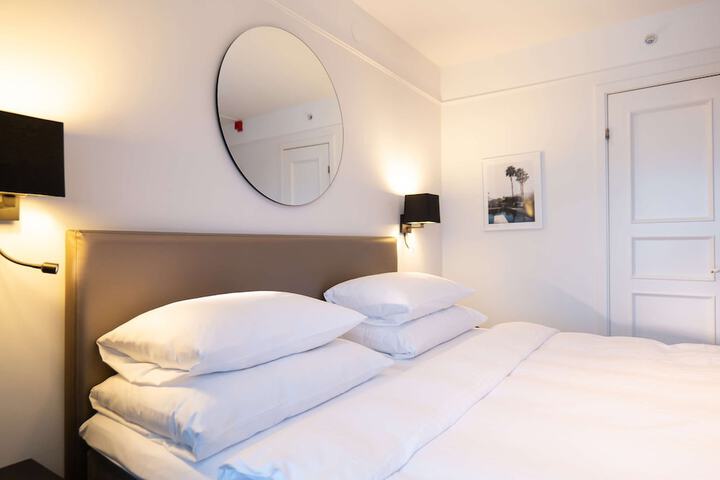 Room 11 of 71