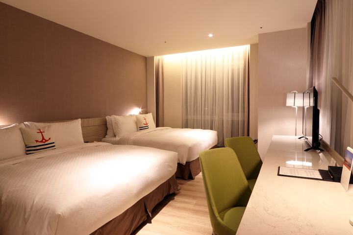 Room 15 of 45