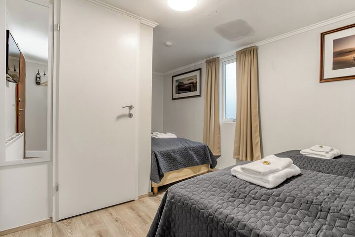Room 19 of 34