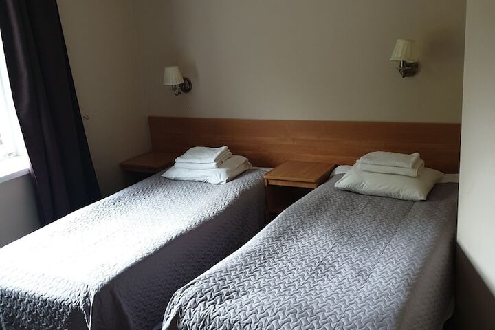 Room 32 of 71