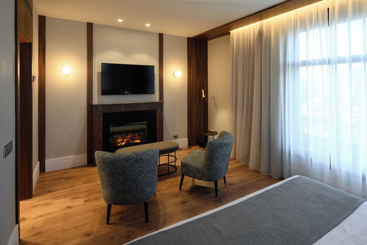 Room 20 of 104
