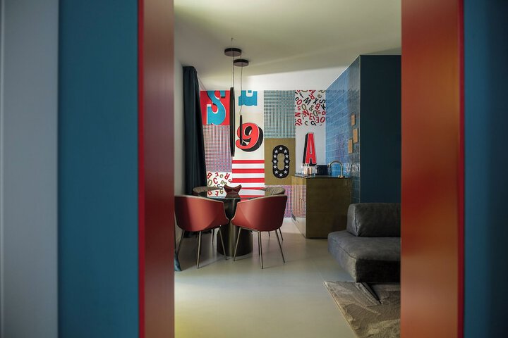 Room 6 of 85