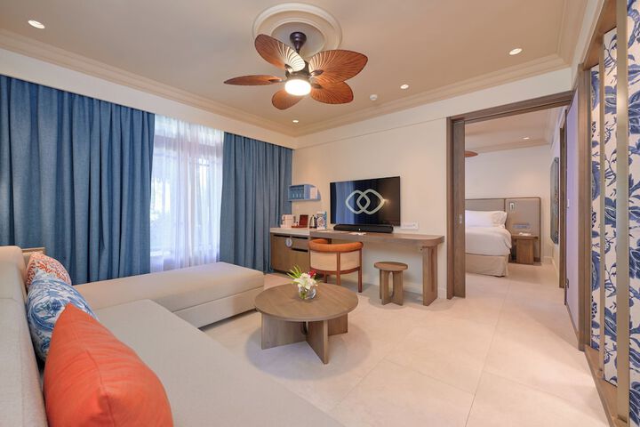 Room 49 of 142
