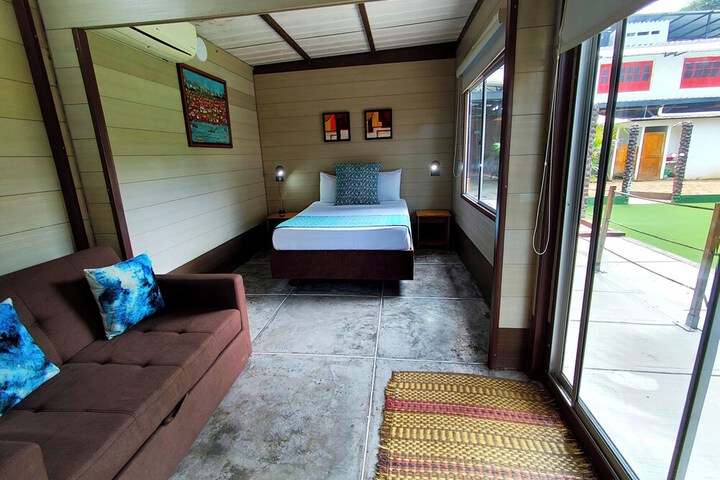 Room 16 of 70