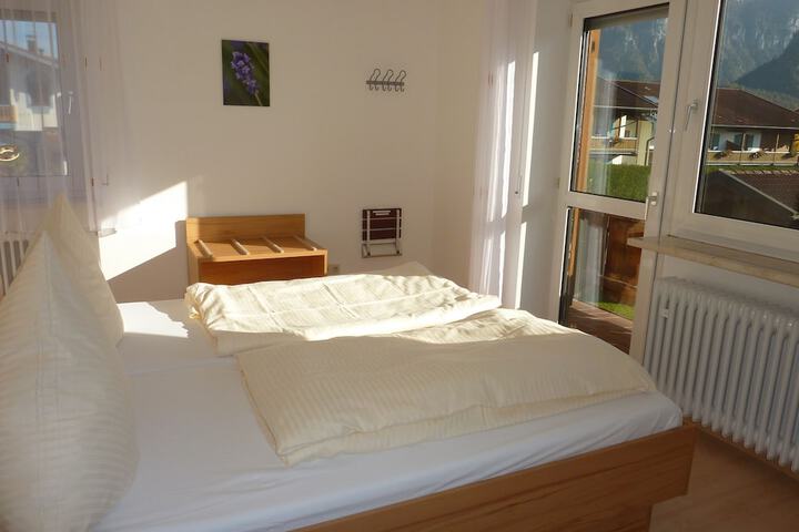 Room 8 of 68