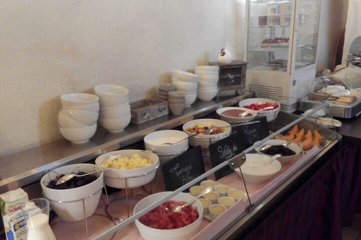 Breakfast/Coffee Service 33 of 51