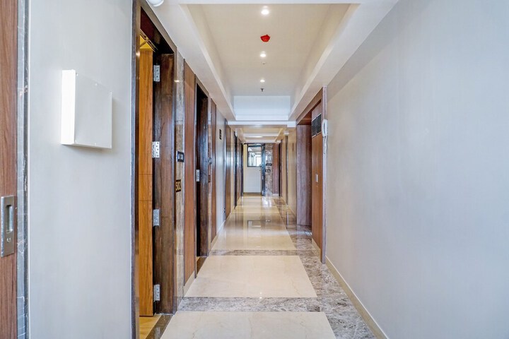 Hotel Interior 6 of 100