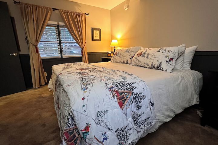 Room 77 of 203
