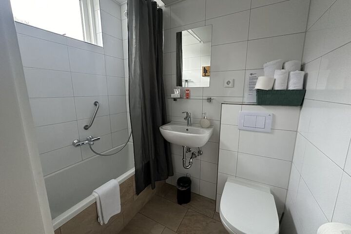 Room 18 of 26
